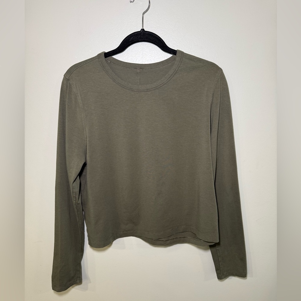 Lululemon Olive Long Sleeve Women's Top slight crop